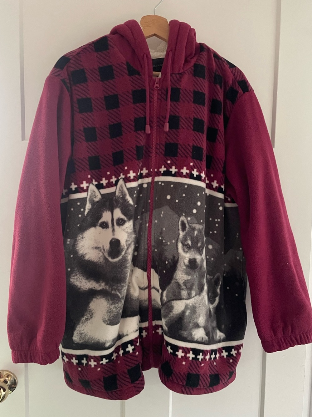 Women's Maroon Plaid & Husky Print Fleece Zip Hoodie Jacket